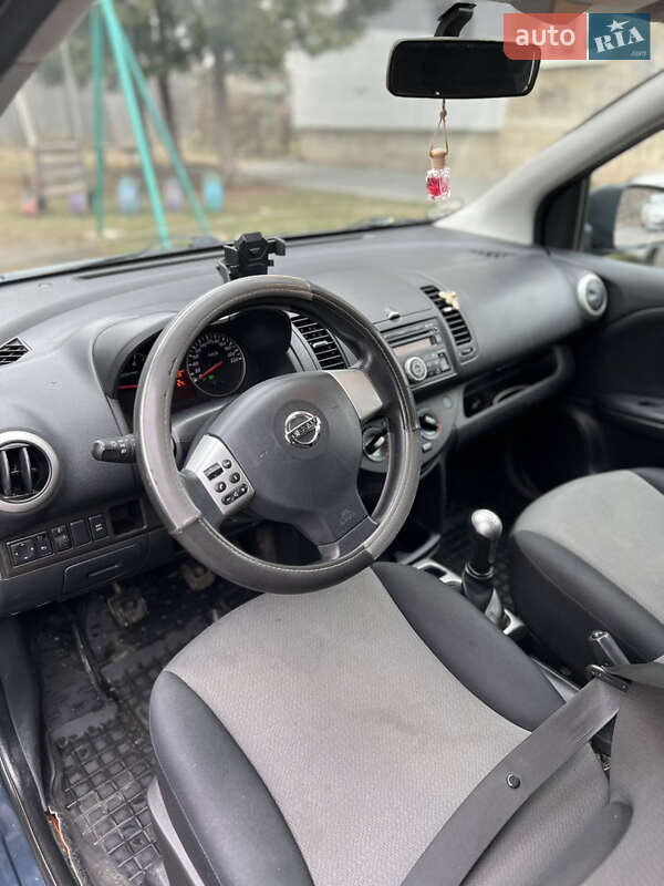 Хетчбек Nissan Note 2012 в Івано-Франківську