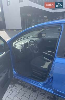 Хэтчбек Nissan Note 2006 в 