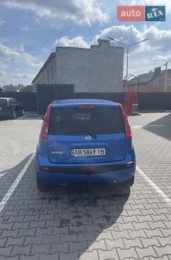 Хэтчбек Nissan Note 2006 в 