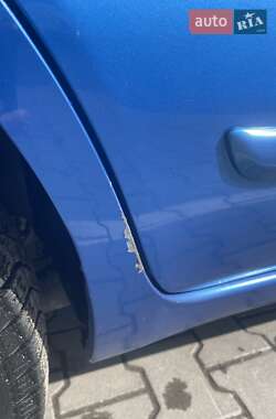 Хэтчбек Nissan Note 2006 в 