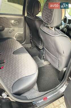 Хэтчбек Nissan Note 2007 в 