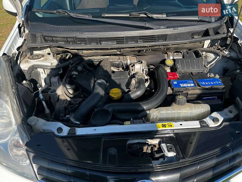 Хэтчбек Nissan Note 2011 в Одессе