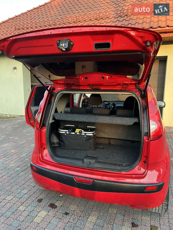 Хетчбек Nissan Note 2006 в Івано-Франківську