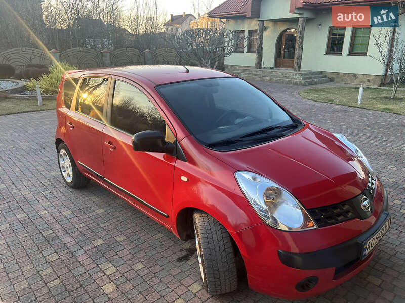Хетчбек Nissan Note 2006 в Івано-Франківську