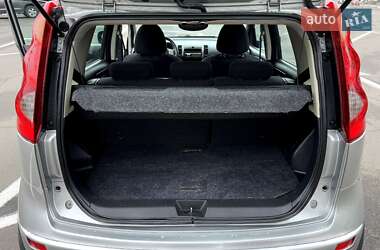 Хэтчбек Nissan Note 2006 в 