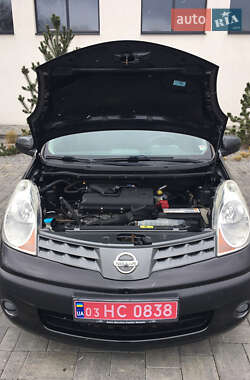 Хэтчбек Nissan Note 2007 в 