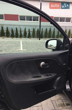 Хэтчбек Nissan Note 2007 в 