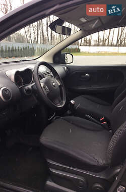 Хэтчбек Nissan Note 2007 в 