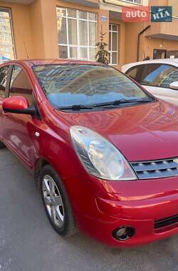 Хэтчбек Nissan Note 2008 в Киеве