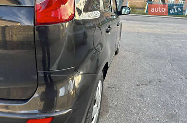 Хэтчбек Nissan Note 2006 в 