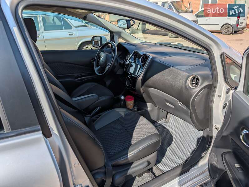 Хетчбек Nissan Note 2012 в Чернігові