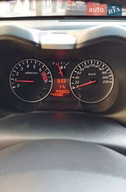 Хэтчбек Nissan Note 2013 в 