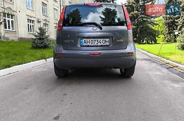 Хэтчбек Nissan Note 2008 в 