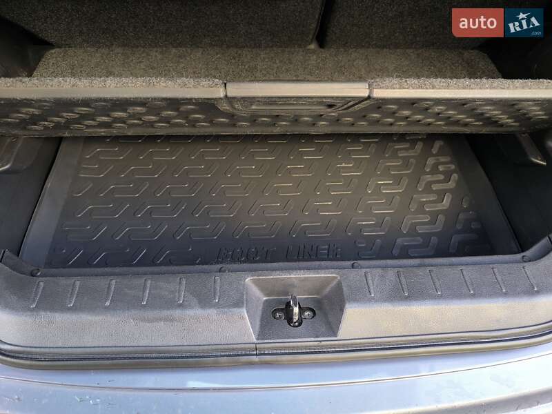 Хетчбек Nissan Note 2008 в Києві