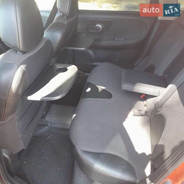 Хэтчбек Nissan Note 2008 в Змиеве