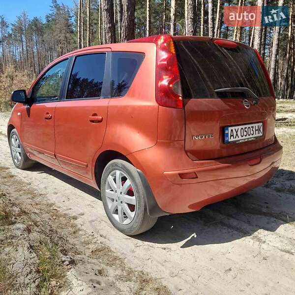 Хэтчбек Nissan Note 2008 в Змиеве