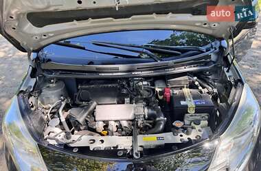 Хэтчбек Nissan Note 2013 в 