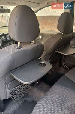 Хэтчбек Nissan Note 2006 в 