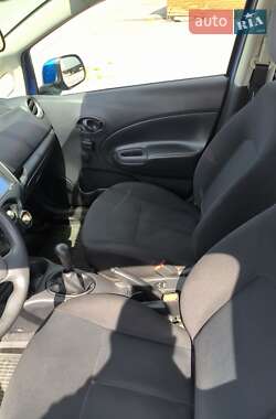 Хэтчбек Nissan Note 2014 в 