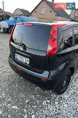 Хэтчбек Nissan Note 2006 в 