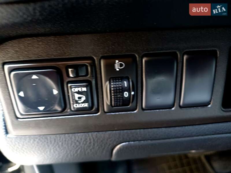 Хетчбек Nissan Note 2007 в Кам'янському