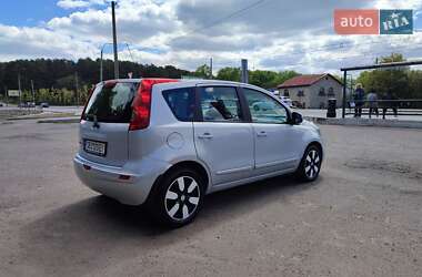 Хэтчбек Nissan Note 2008 в 