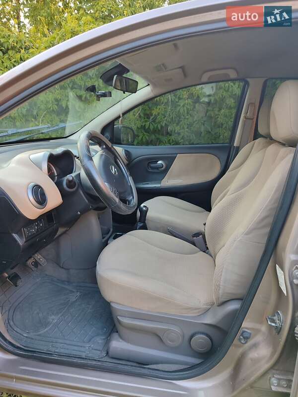 Хэтчбек Nissan Note 2007 в Одессе