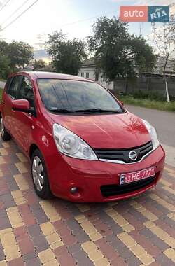 Хетчбек Nissan Note 2010 в 