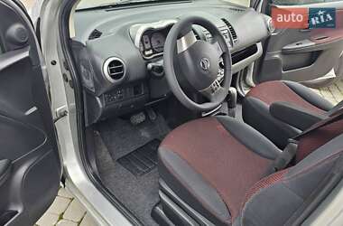 Хэтчбек Nissan Note 2008 в 