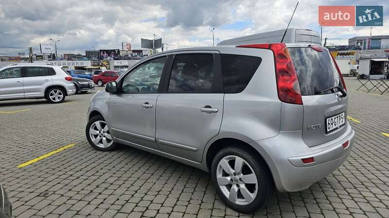Хетчбек Nissan Note 2008 в Чернівцях
