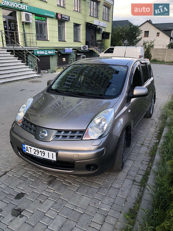 Хэтчбек Nissan Note 2008 в Ивано-Франковске