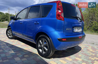 Хэтчбек Nissan Note 2007 в 