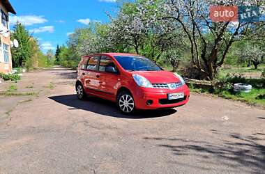 Хэтчбек Nissan Note 2008 в 