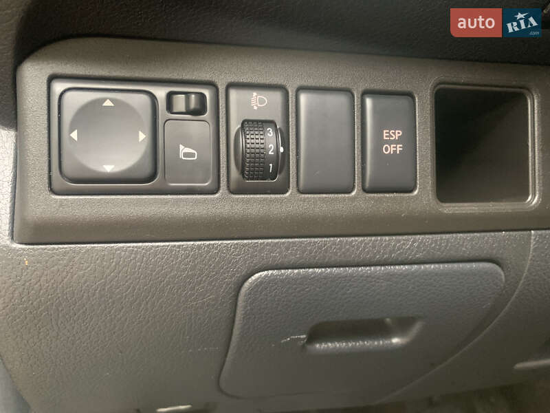 Хэтчбек Nissan Note 2010 в Казатине