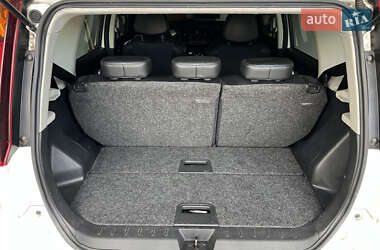 Хэтчбек Nissan Note 2013 в 