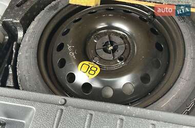 Хэтчбек Nissan Note 2008 в 