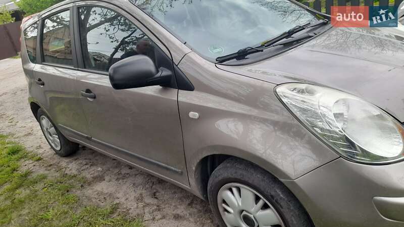 Хэтчбек Nissan Note 2009 в Переяславе