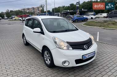 Хетчбек Nissan Note 2012 в 