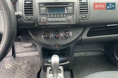 Хетчбек Nissan Note 2012 в 