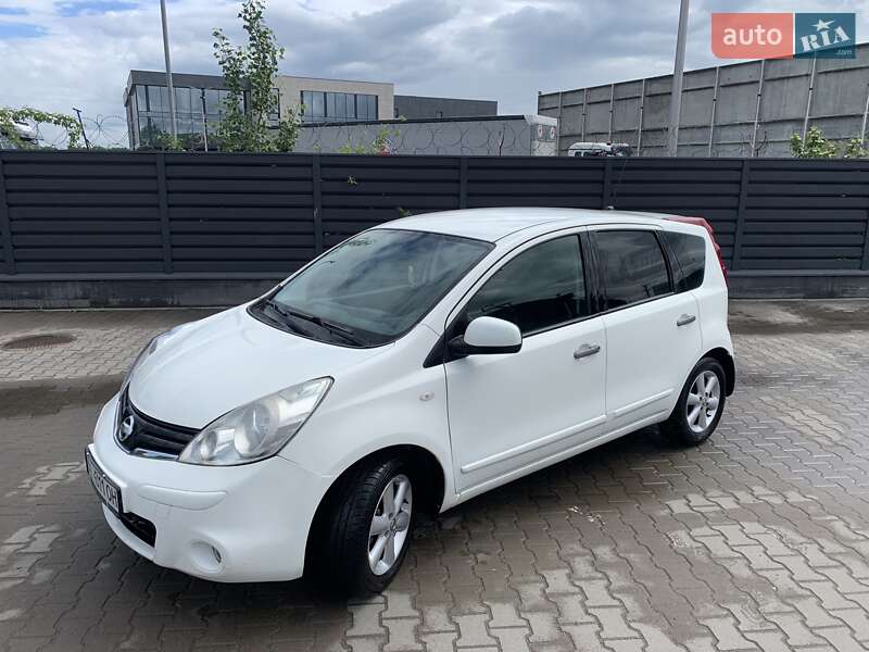 Хетчбек Nissan Note 2010 в Києві