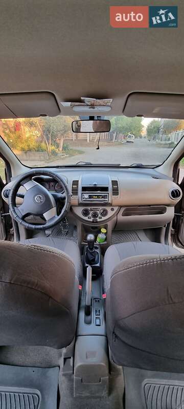 Хэтчбек Nissan Note 2006 в Черновцах