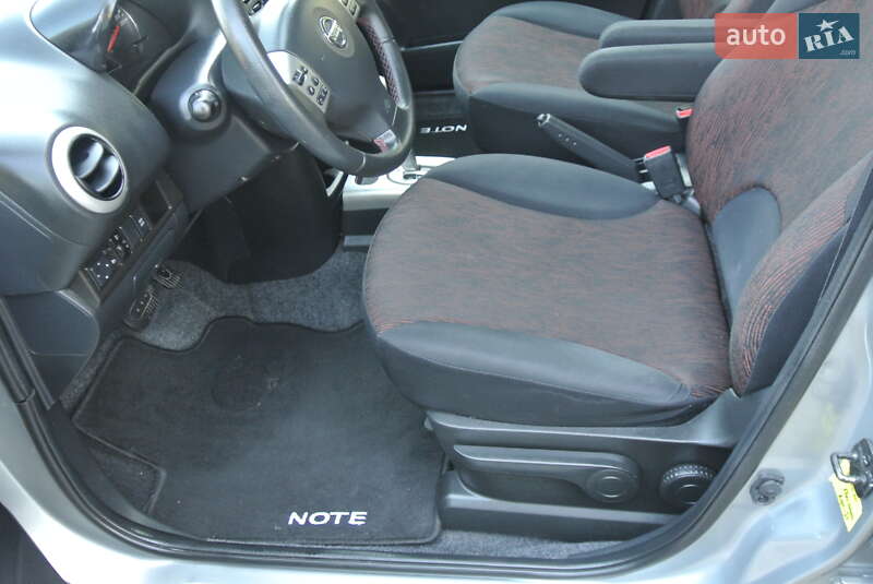 Хэтчбек Nissan Note 2009 в Черновцах