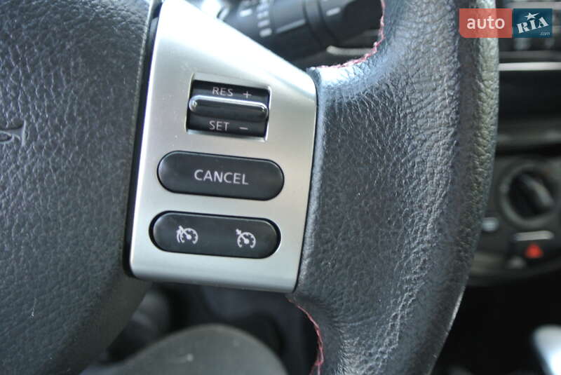 Хэтчбек Nissan Note 2009 в Черновцах
