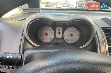 Хэтчбек Nissan Note 2007 в 