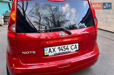 Хэтчбек Nissan Note 2008 в 