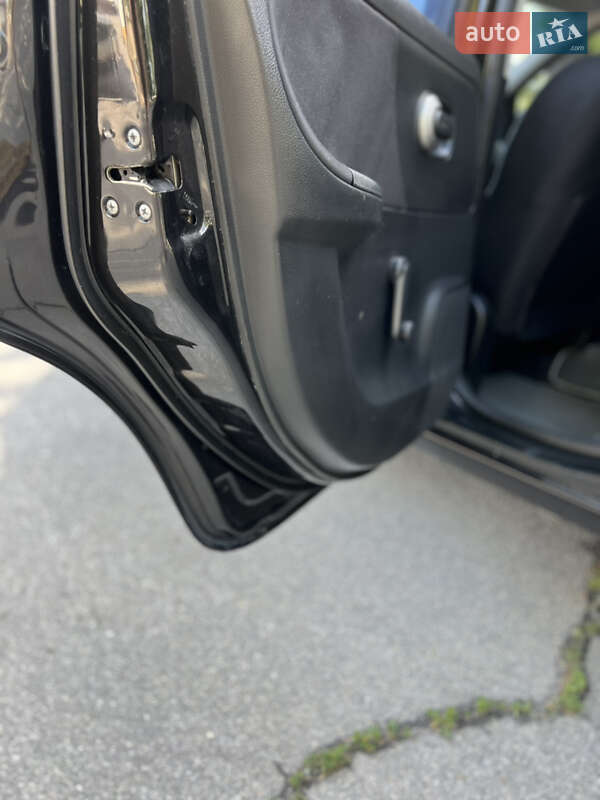 Хэтчбек Nissan Note 2010 в Кропивницком