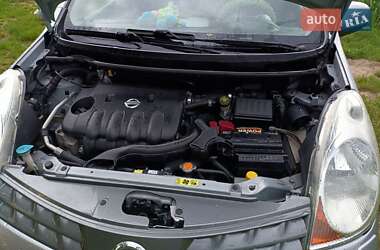 Хэтчбек Nissan Note 2008 в 