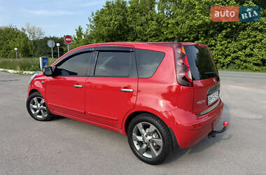 Хетчбек Nissan Note 2010 в 