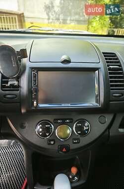 Хэтчбек Nissan Note 2007 в 