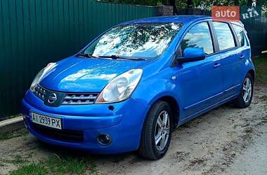 Хэтчбек Nissan Note 2008 в 